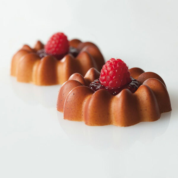 【50%OFFクーポン付き】 パボーニ シリコン型 セント・ノーレ シリコンモールド お菓子型 ケーキ型 焼き型 可愛い 洋菓子型 焼型 製菓道具 FR078(クリスマス) バレンタイン ホワイトデー 手作り