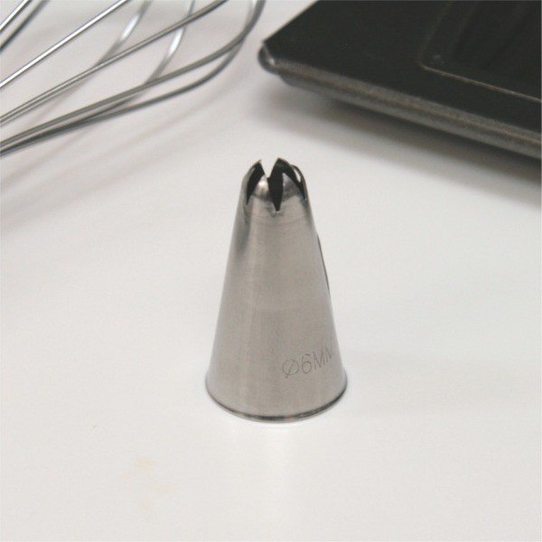 シームレス口金花　6切φ6mm　C6 絞り口金  ケーキ デコレーション ケーキ作り お菓子作り 道具 製菓道具