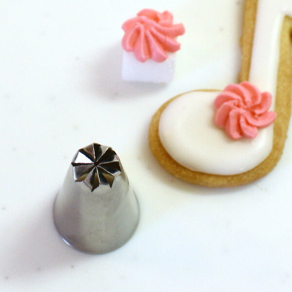 シームレス花口金　#108 絞り口金  ケーキ デコレーション ケーキ作り お菓子作り 道具 製菓道具